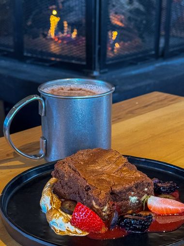 brownie and hot chocholate