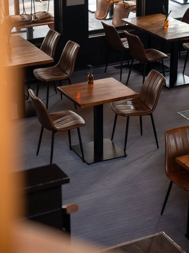 Le Resto dining room