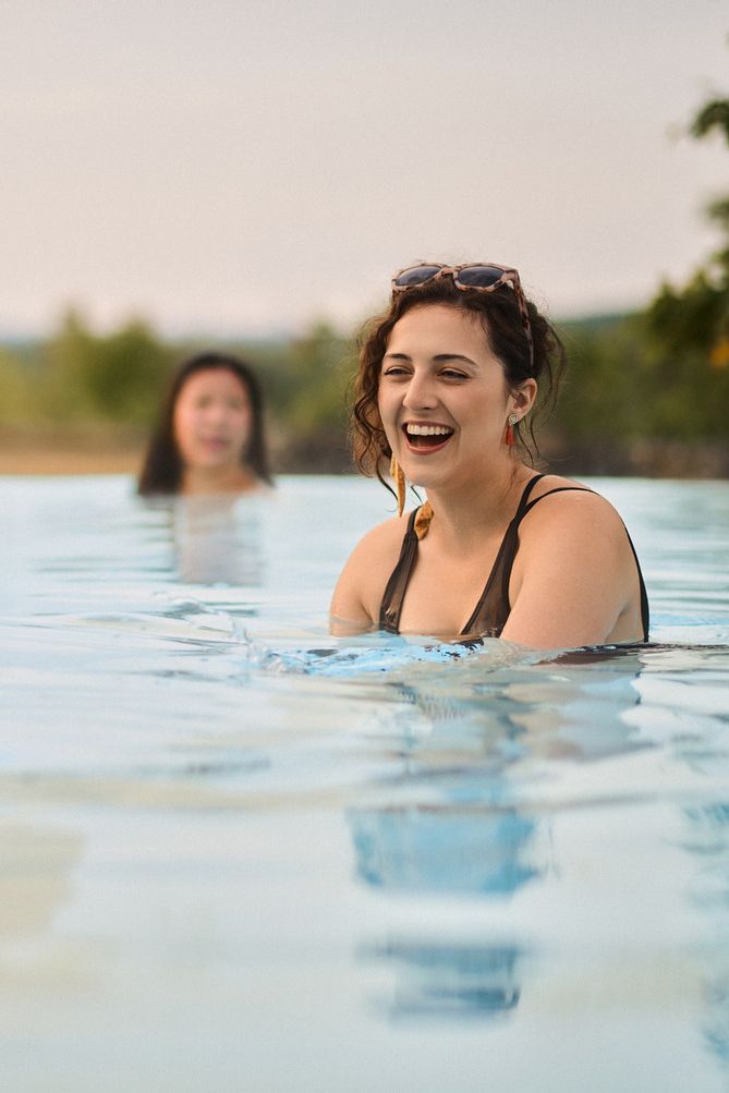 femme dans le bain panoramique