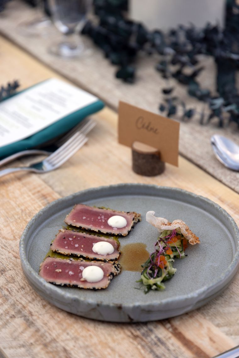 sesame-crusted tuna tataki