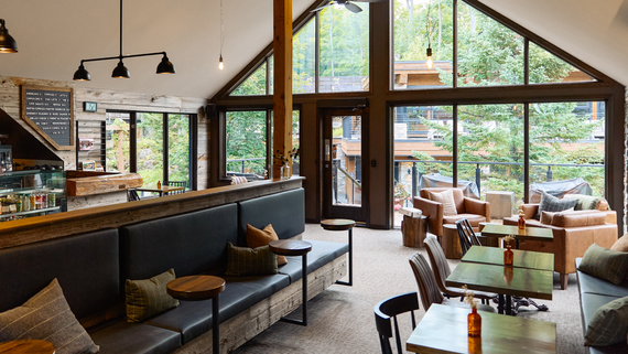 intérieur du Mezz Café