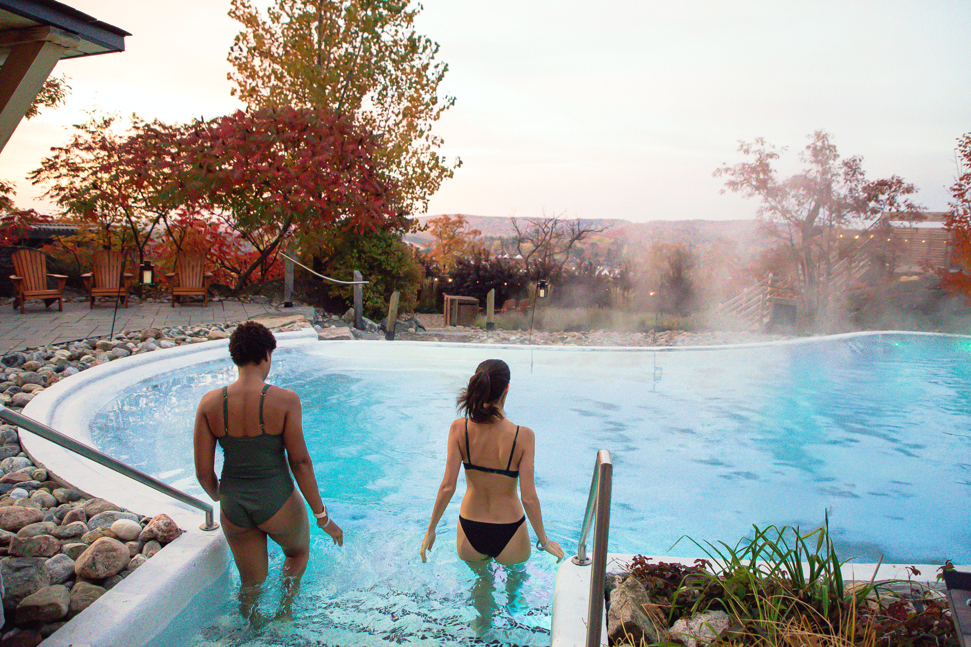 guests entering the panoramic bath